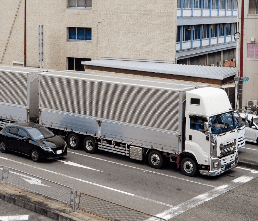 大型トレーラートラック